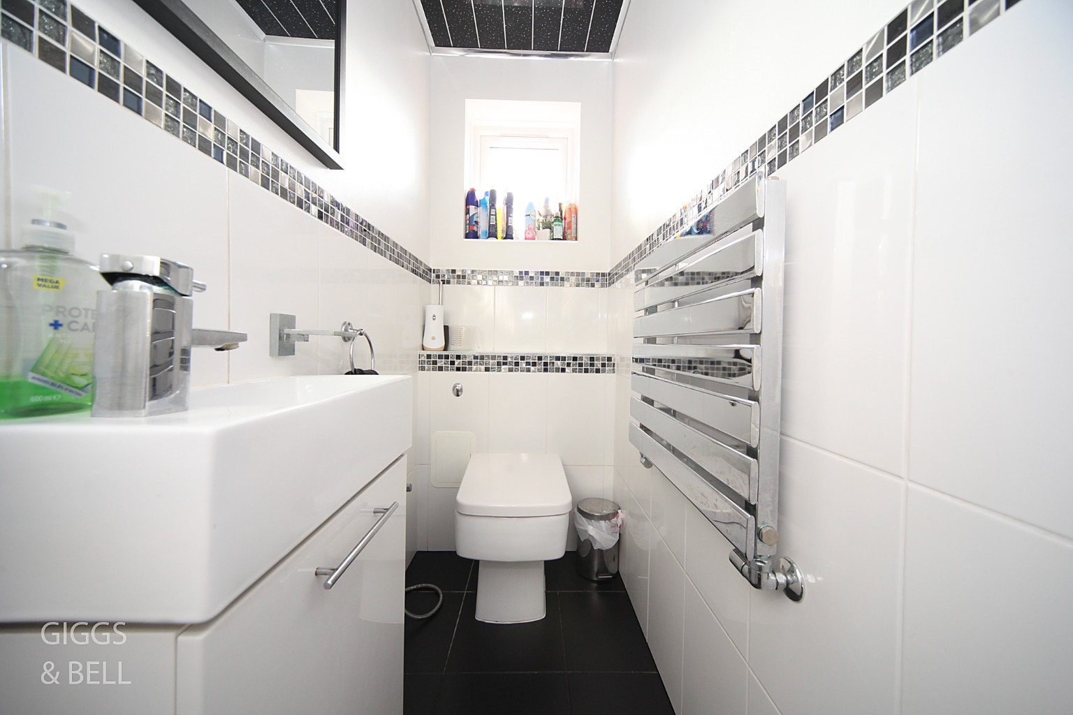 5 bed detached house for sale in Greenside Park, Luton  - Property Image 10