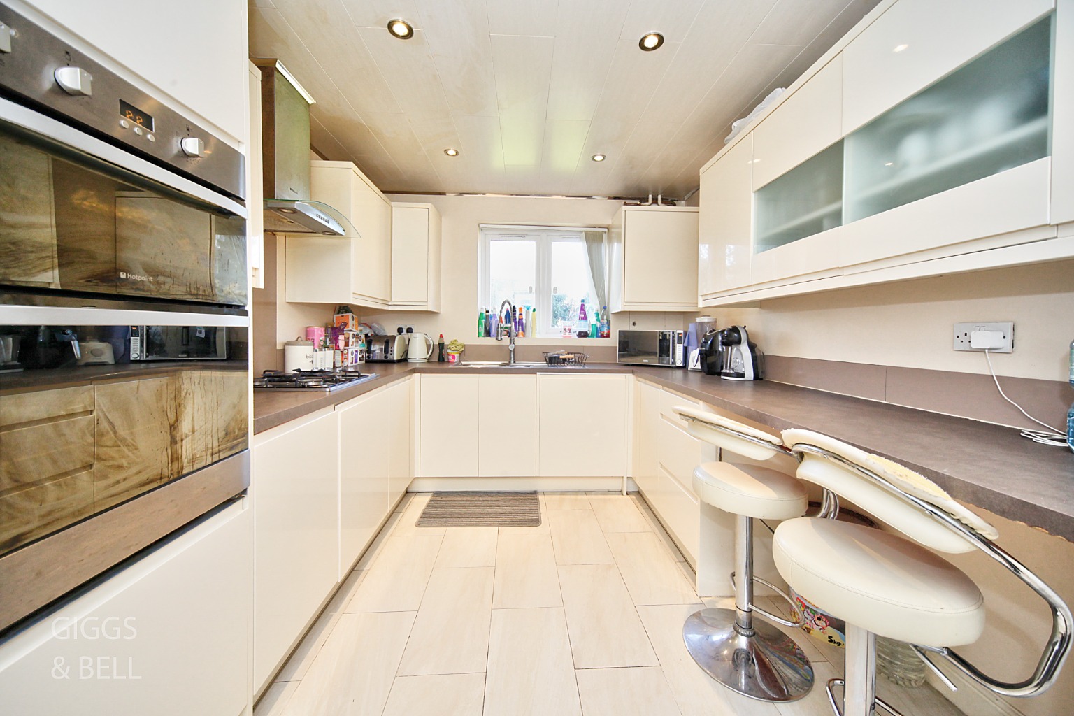 5 bed detached house for sale in Greenside Park, Luton  - Property Image 7