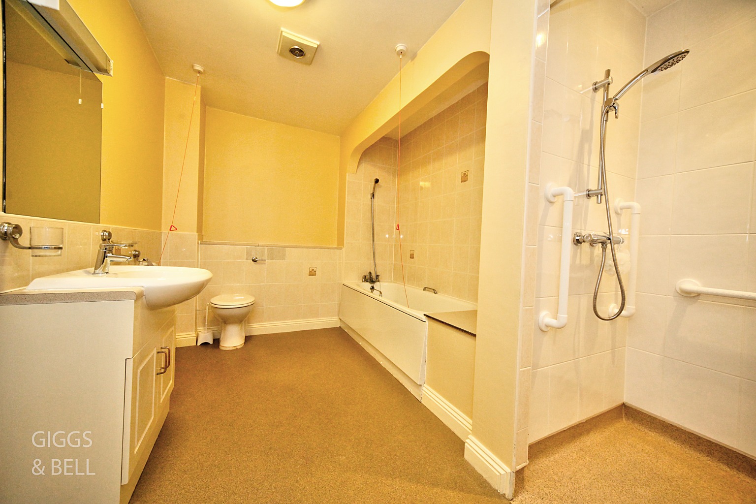 2 bed flat for sale in Bushmead Road, Luton  - Property Image 12