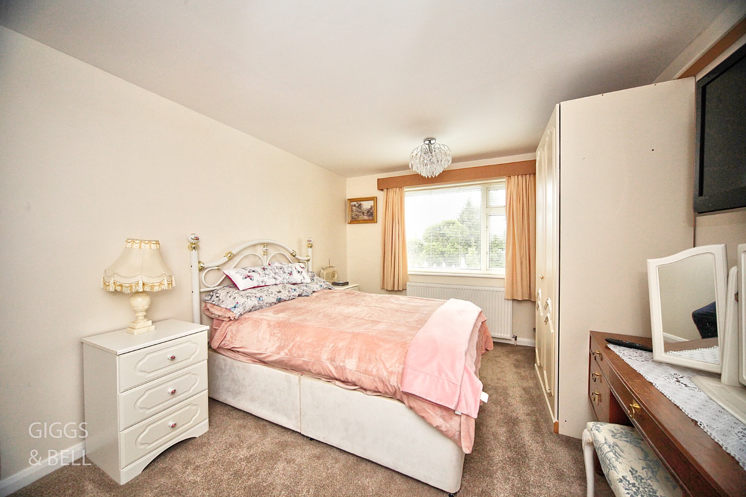 4 bed detached house for sale in Old Bedford Road, Luton  - Property Image 13