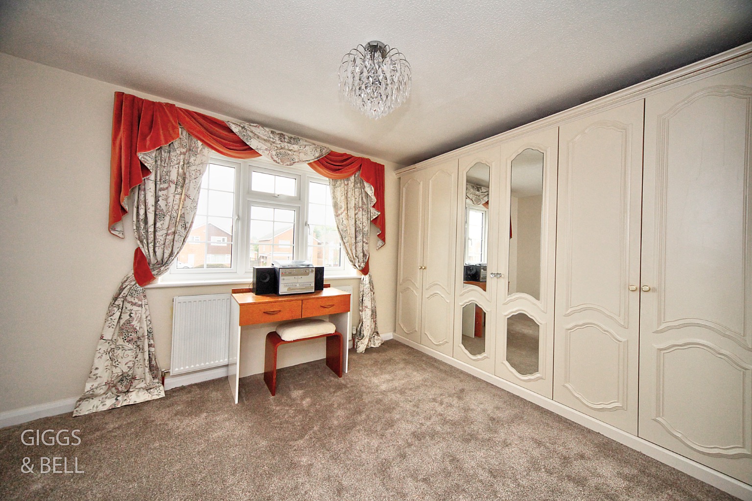 4 bed detached house for sale in Old Bedford Road, Luton  - Property Image 18