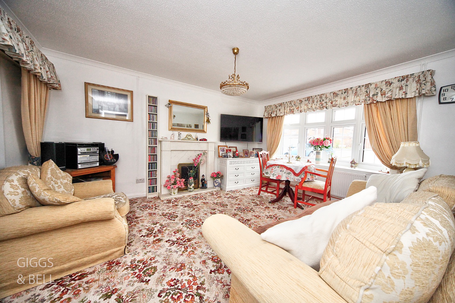 4 bed detached house for sale in Old Bedford Road, Luton  - Property Image 3