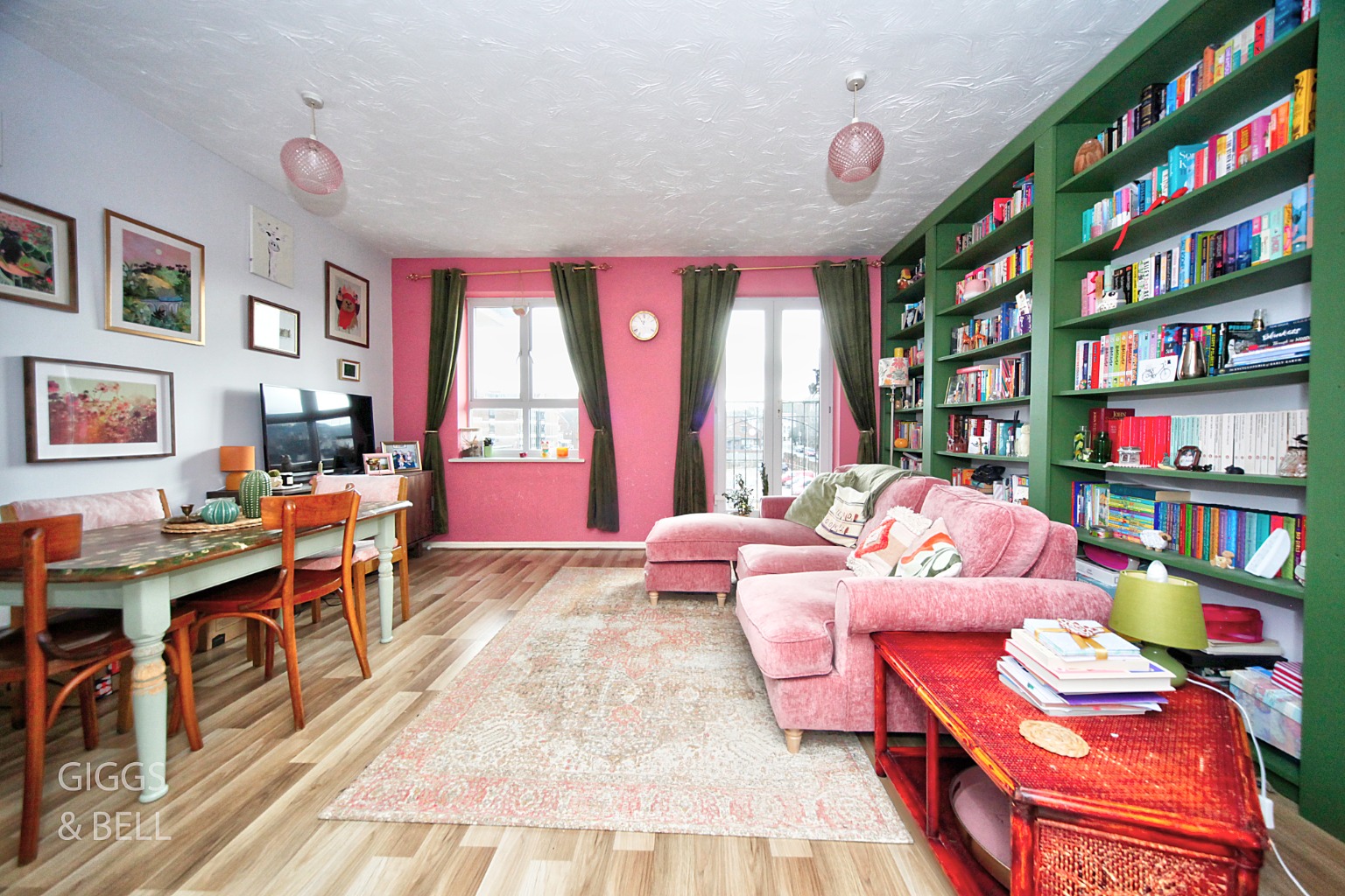 1 bed flat for sale, Luton  - Property Image 2