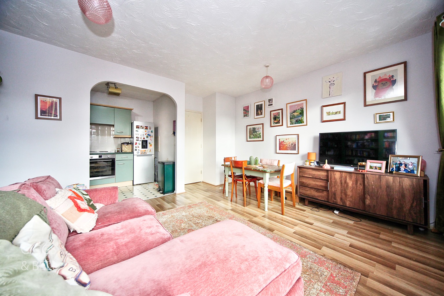 1 bed flat for sale, Luton  - Property Image 5