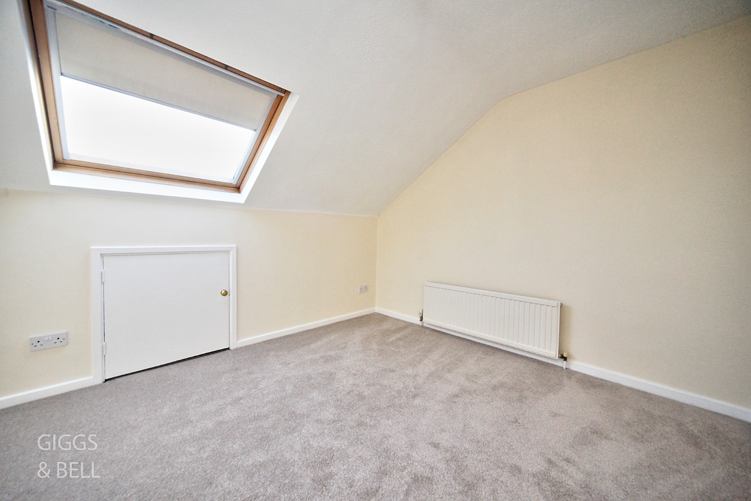 4 bed end of terrace house for sale in Wensleydale, Luton 13