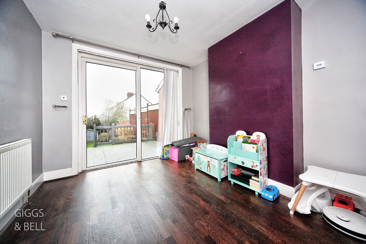 3 bed semi-detached house for sale in Wardown Crescent, Luton  - Property Image 4