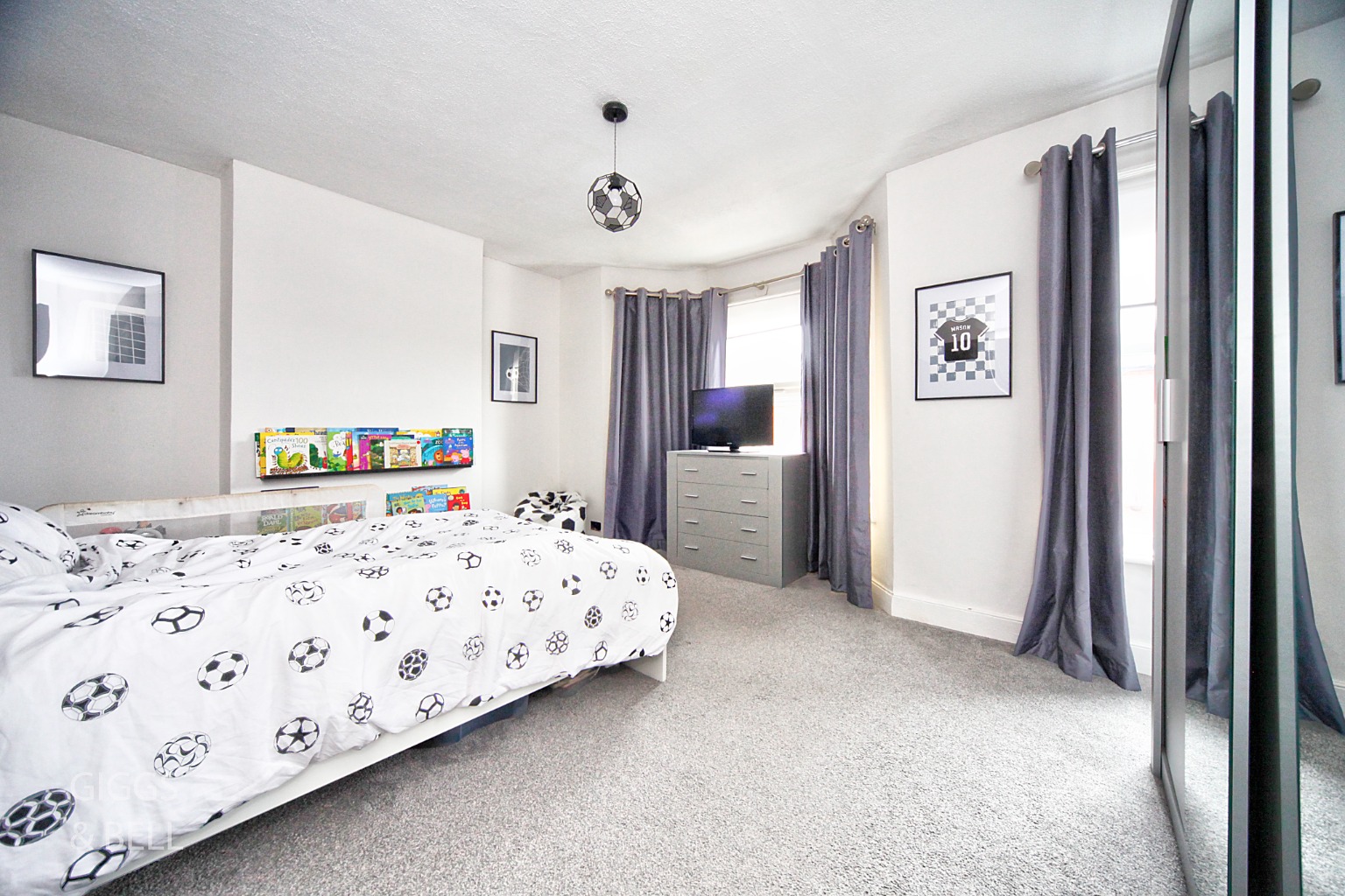 3 bed terraced house for sale in Burr Street, Dunstable 18