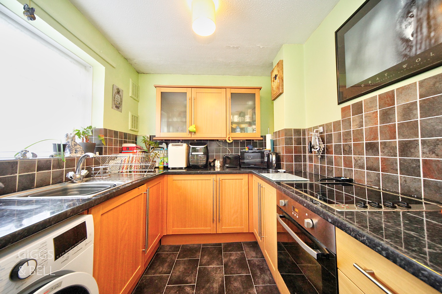 1 bed ground floor maisonette for sale in Denmark Close, Luton 4