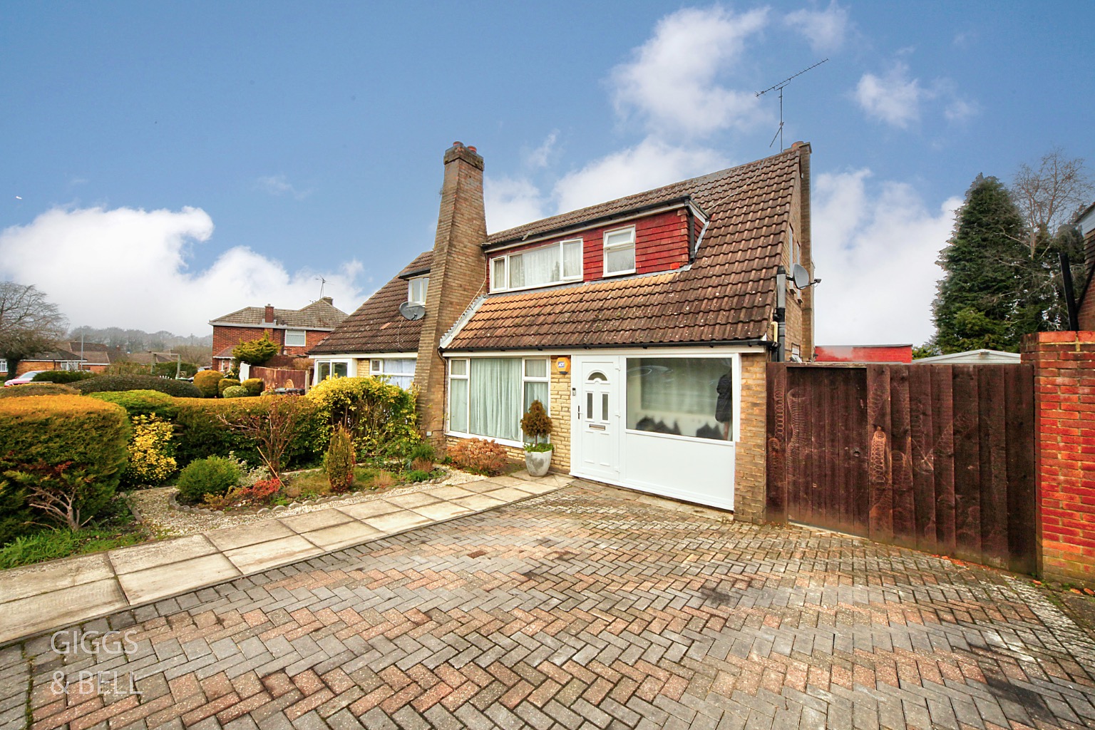 3 bed semi-detached bungalow for sale in Runley Road, Luton 23