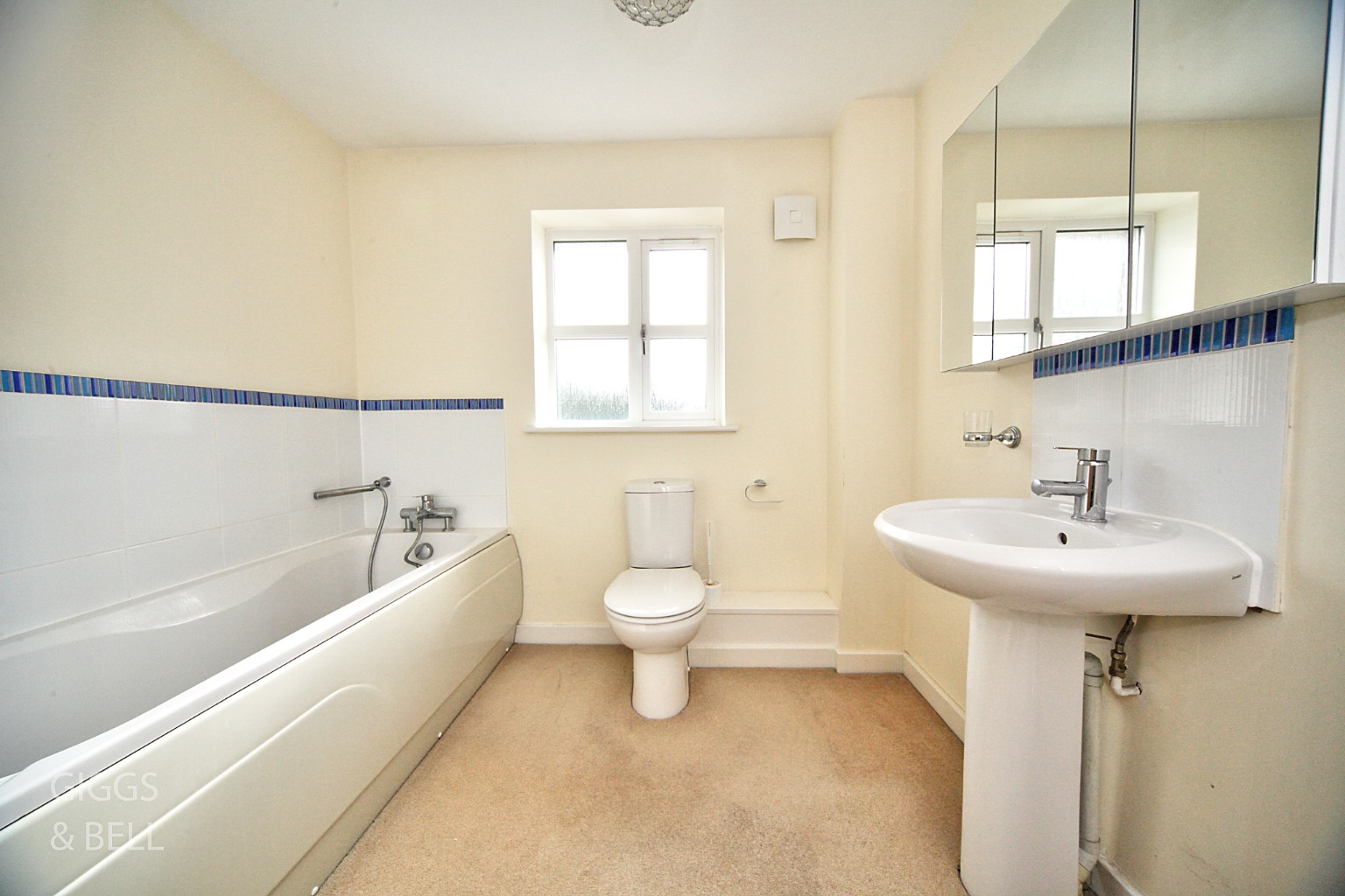 4 bed detached house for sale in Lambert Close, Luton  - Property Image 29