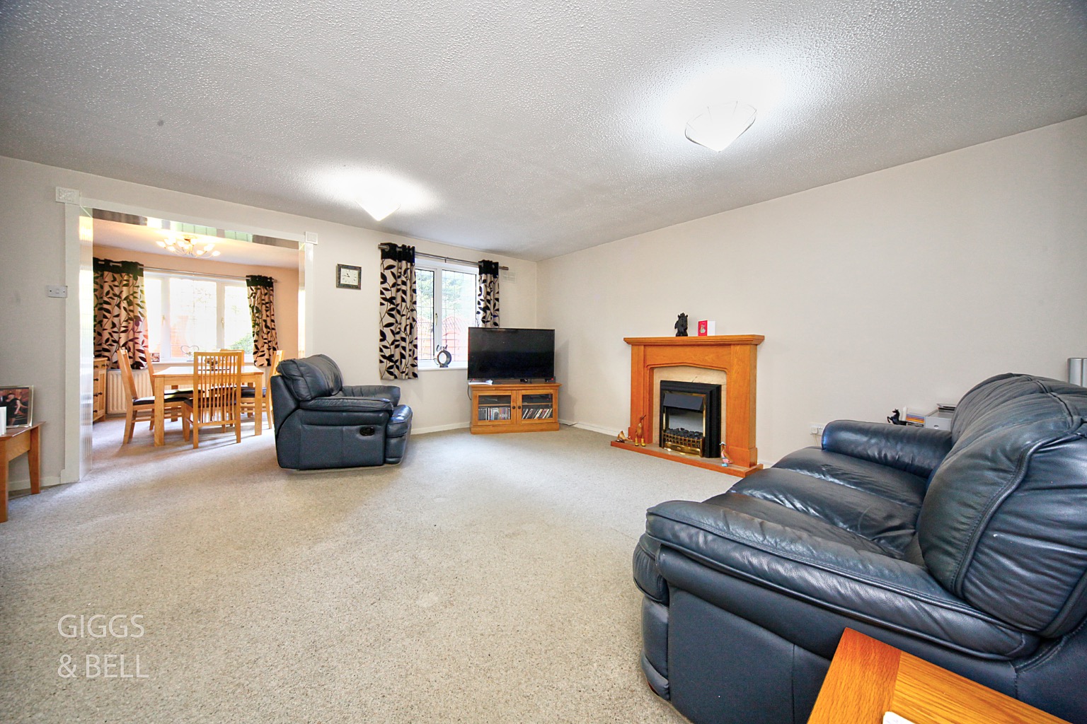 4 bed link detached house for sale in Corbridge Drive, Luton  - Property Image 5