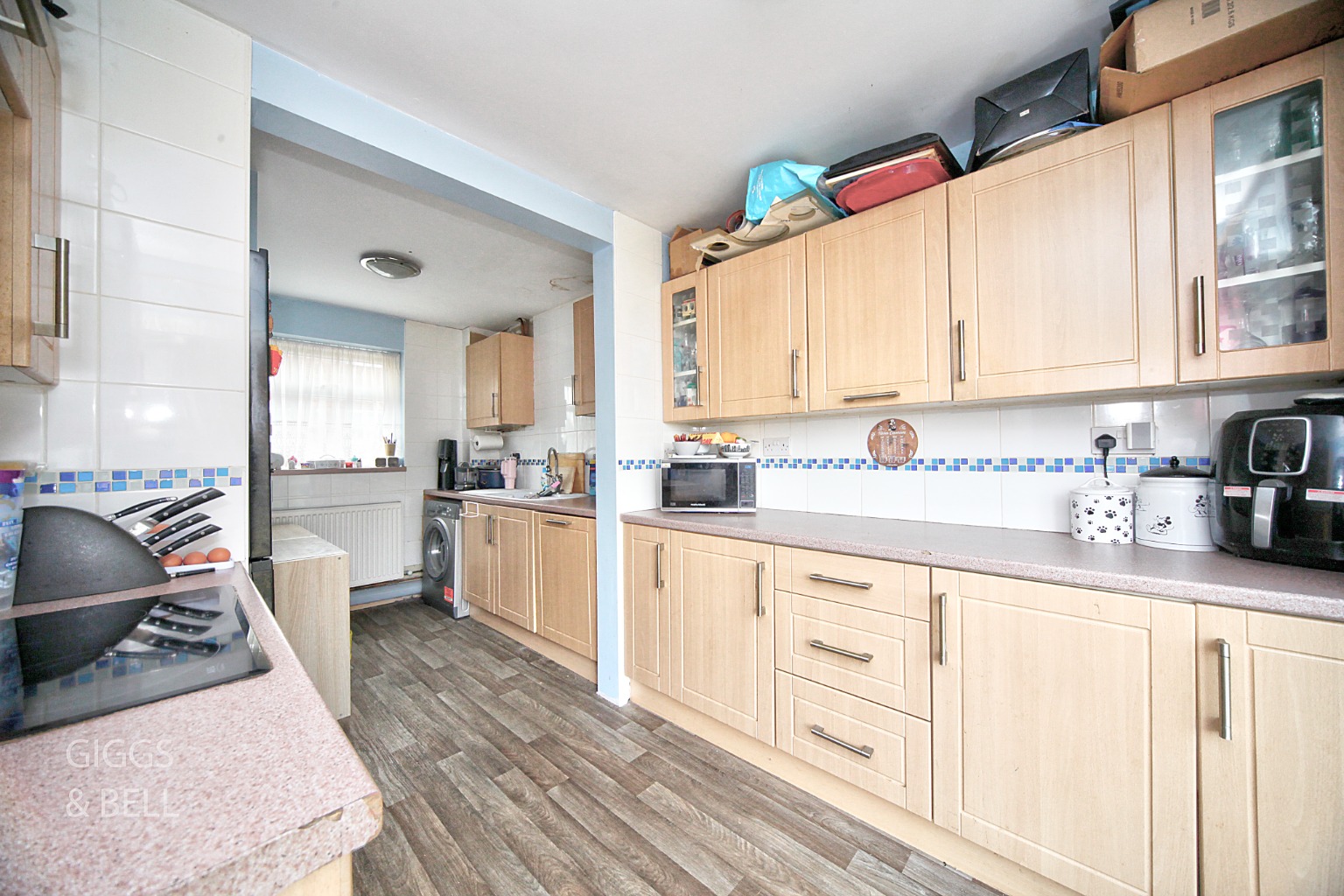 3 bed detached house for sale in Wolston Close, Luton  - Property Image 5