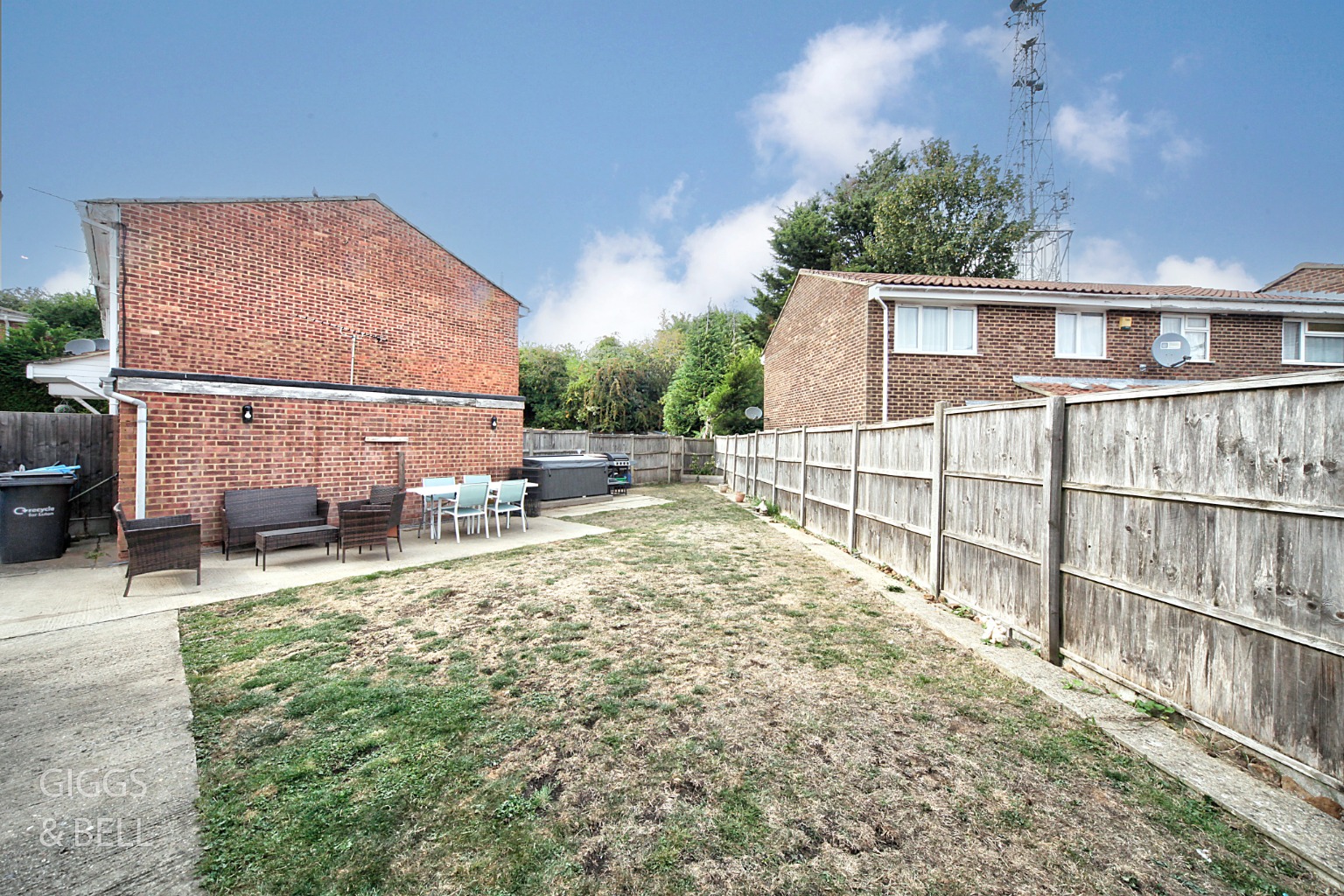 3 bed detached house for sale in Wolston Close, Luton  - Property Image 16
