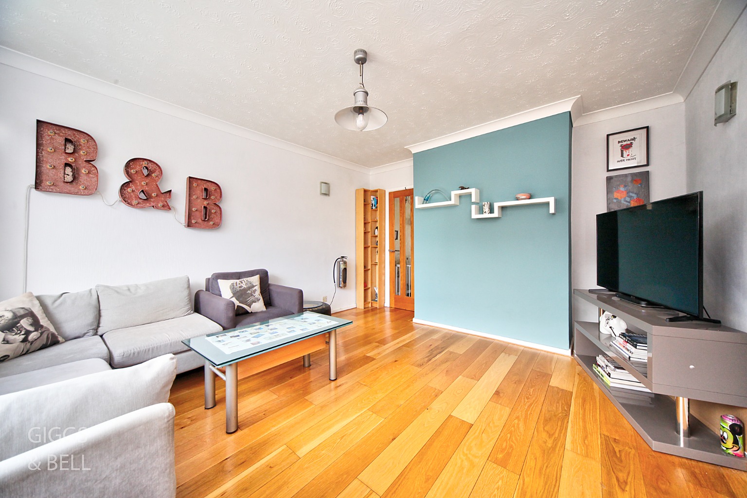 3 bed semi-detached house for sale in Holmbrook Avenue, Luton  - Property Image 4