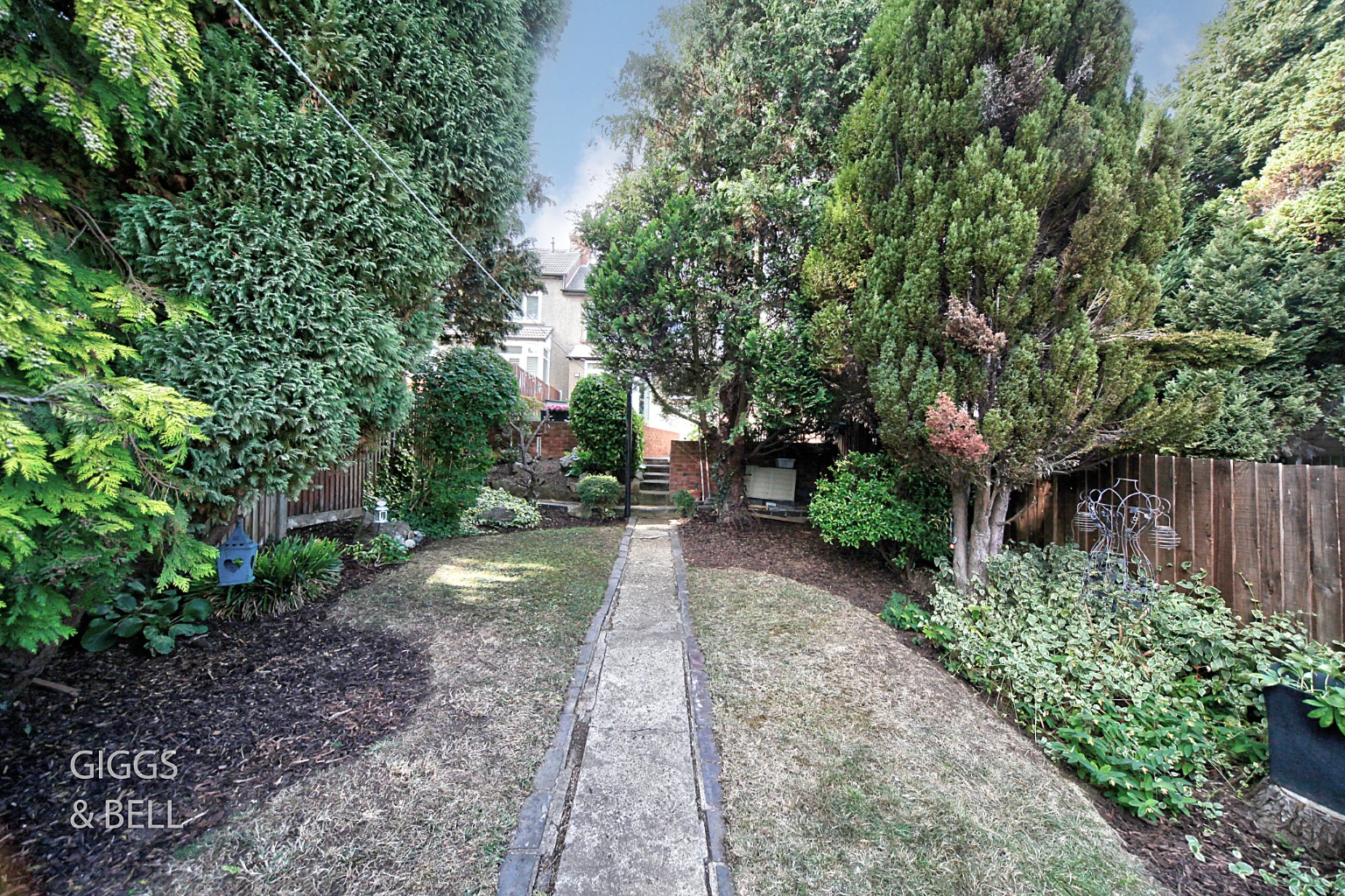 3 bed semi-detached house for sale in Strathmore Avenue, Luton  - Property Image 26