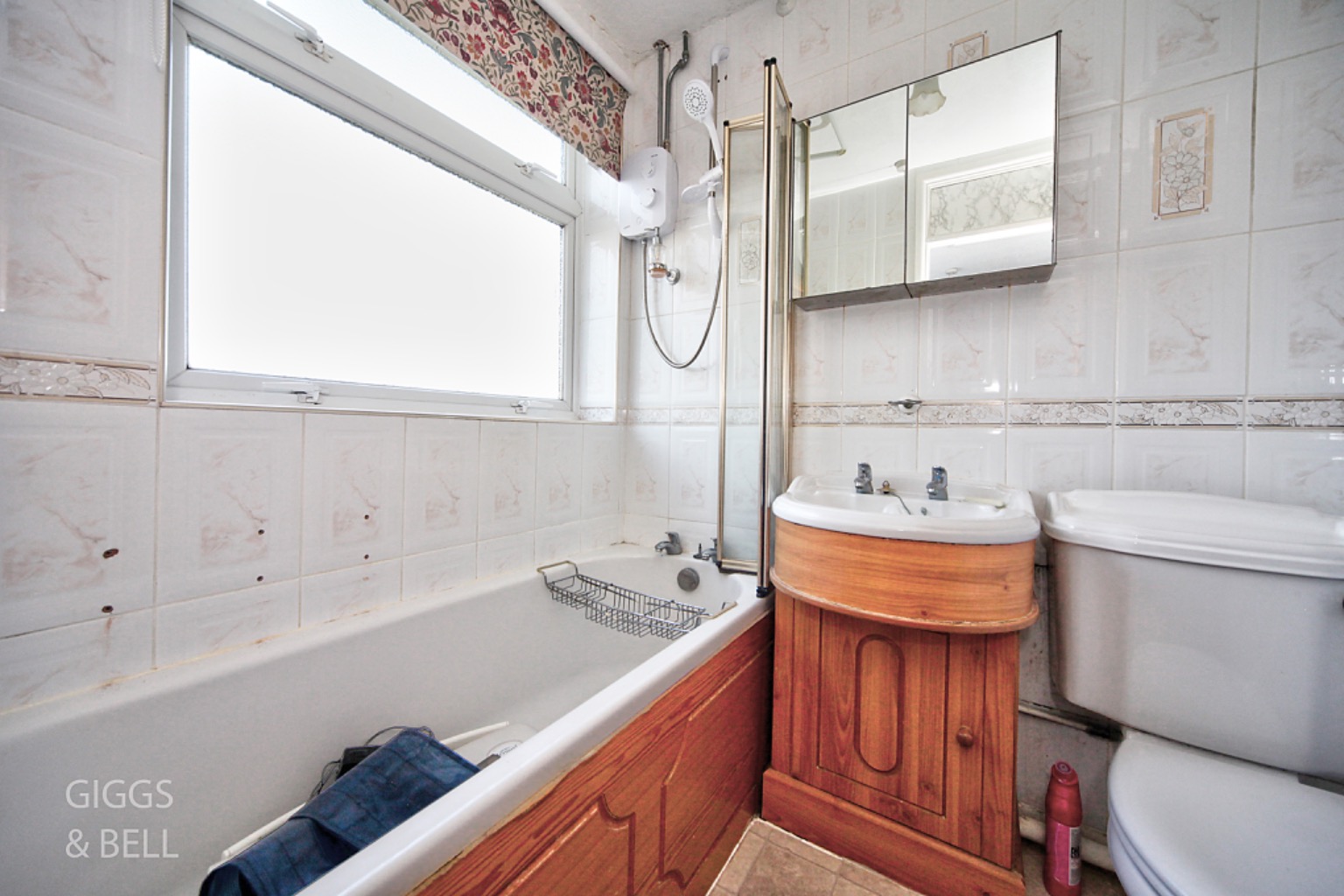 3 bed end of terrace house for sale in Keymer Close, Luton  - Property Image 11