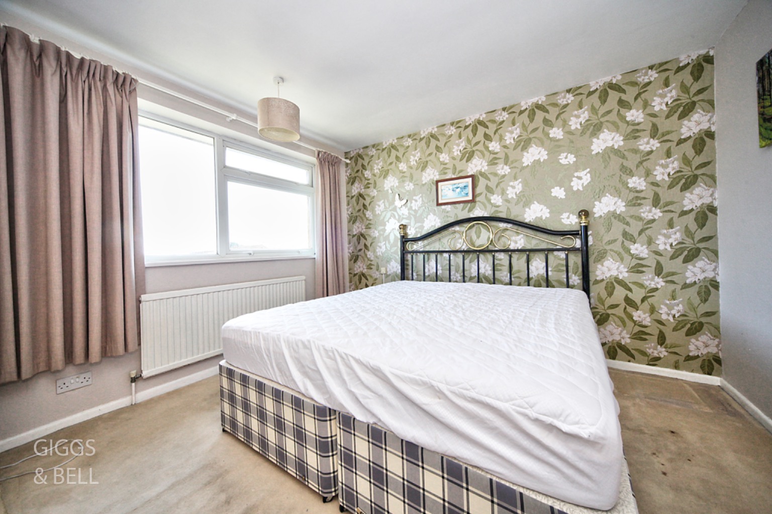 3 bed end of terrace house for sale in Keymer Close, Luton  - Property Image 9
