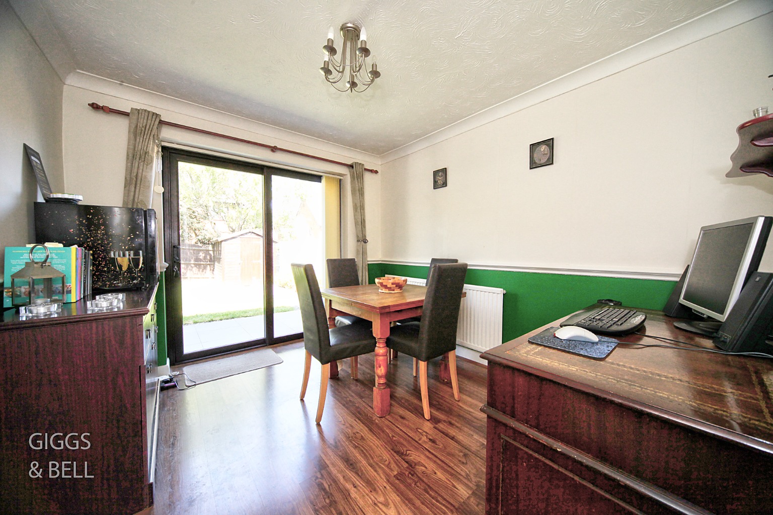 3 bed semi-detached house for sale in Reedsdale, Luton  - Property Image 4
