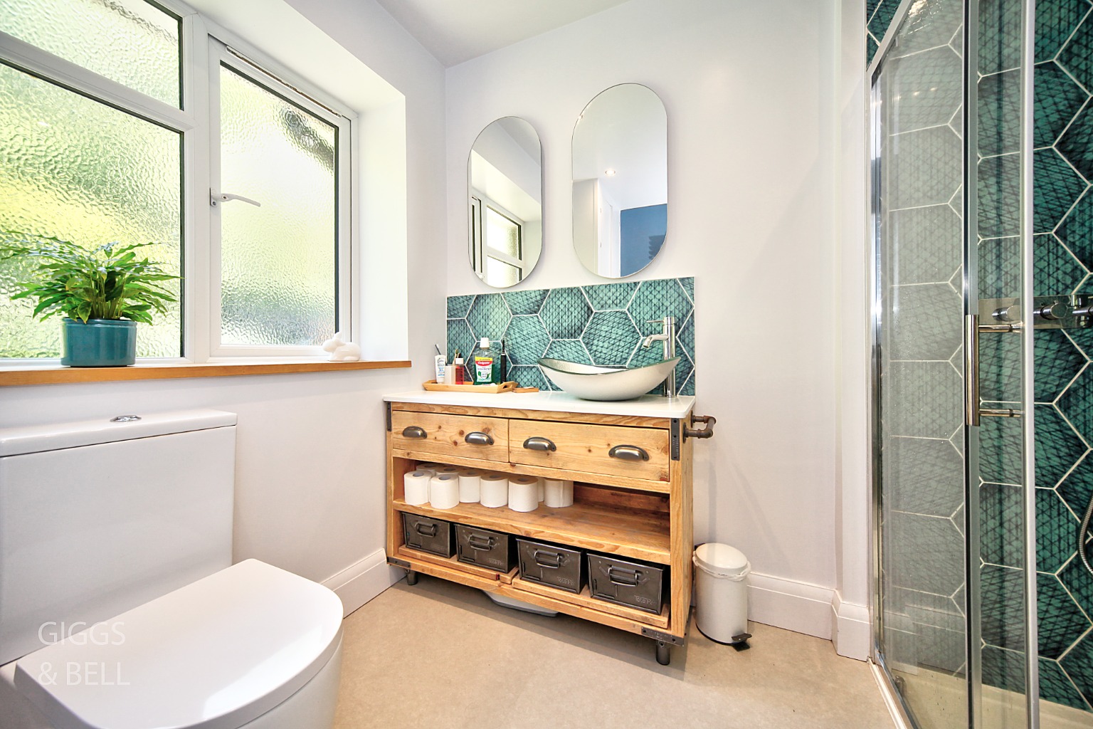 3 bed semi-detached house for sale in Knoll Rise, Luton  - Property Image 14