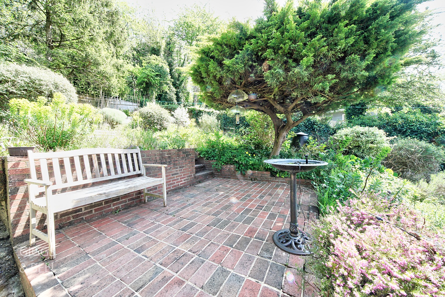 3 bed semi-detached house for sale in Knoll Rise, Luton  - Property Image 22