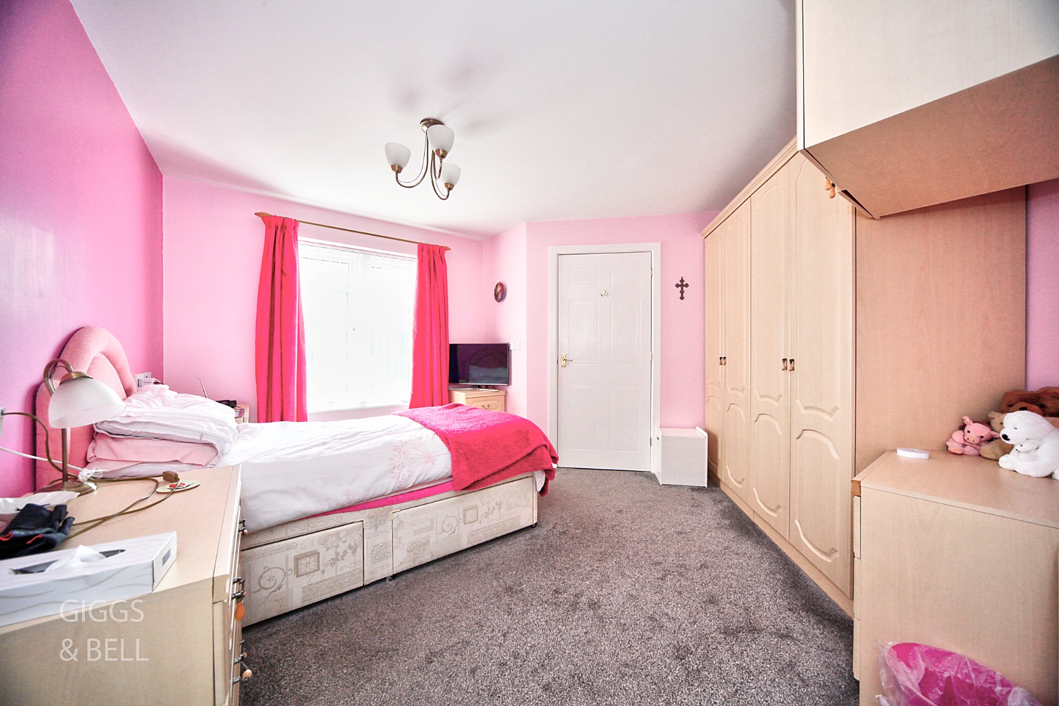 2 bed flat for sale in Morgan Close, Luton 5