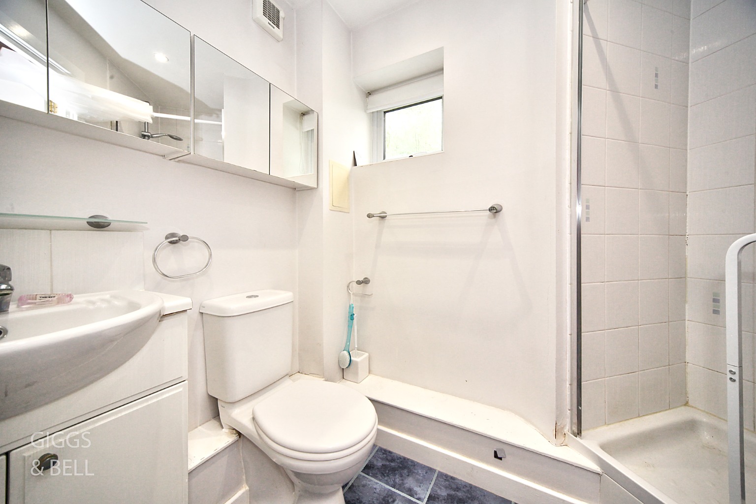 2 bed flat for sale in Morgan Close, Luton 6