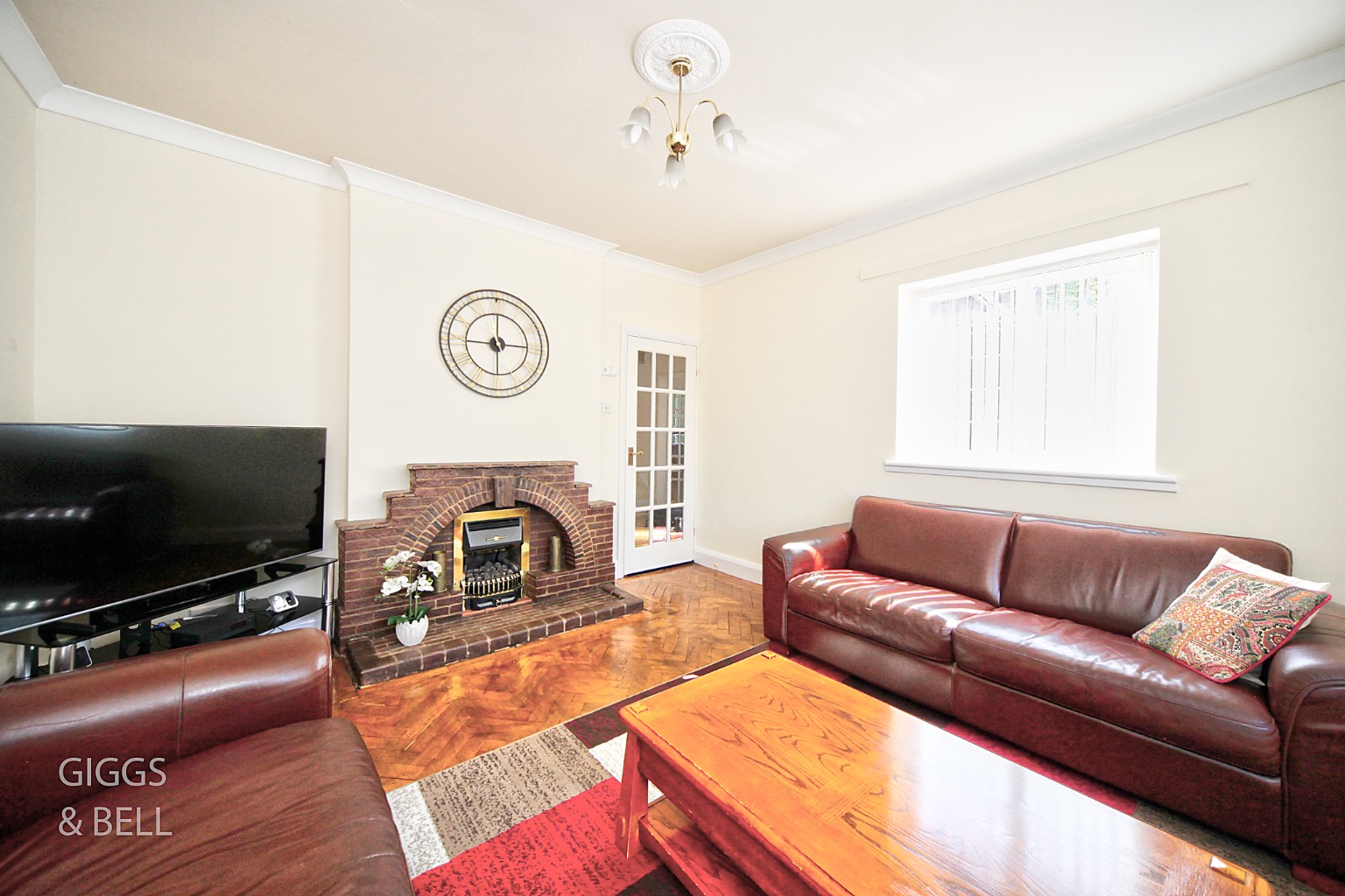 3 bed detached house for sale in Whitehill Avenue, Luton  - Property Image 9