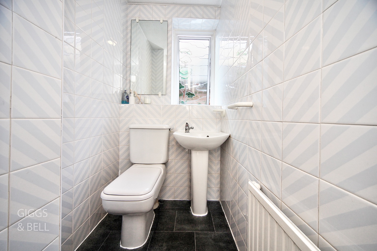 3 bed detached house for sale in Whitehill Avenue, Luton  - Property Image 4
