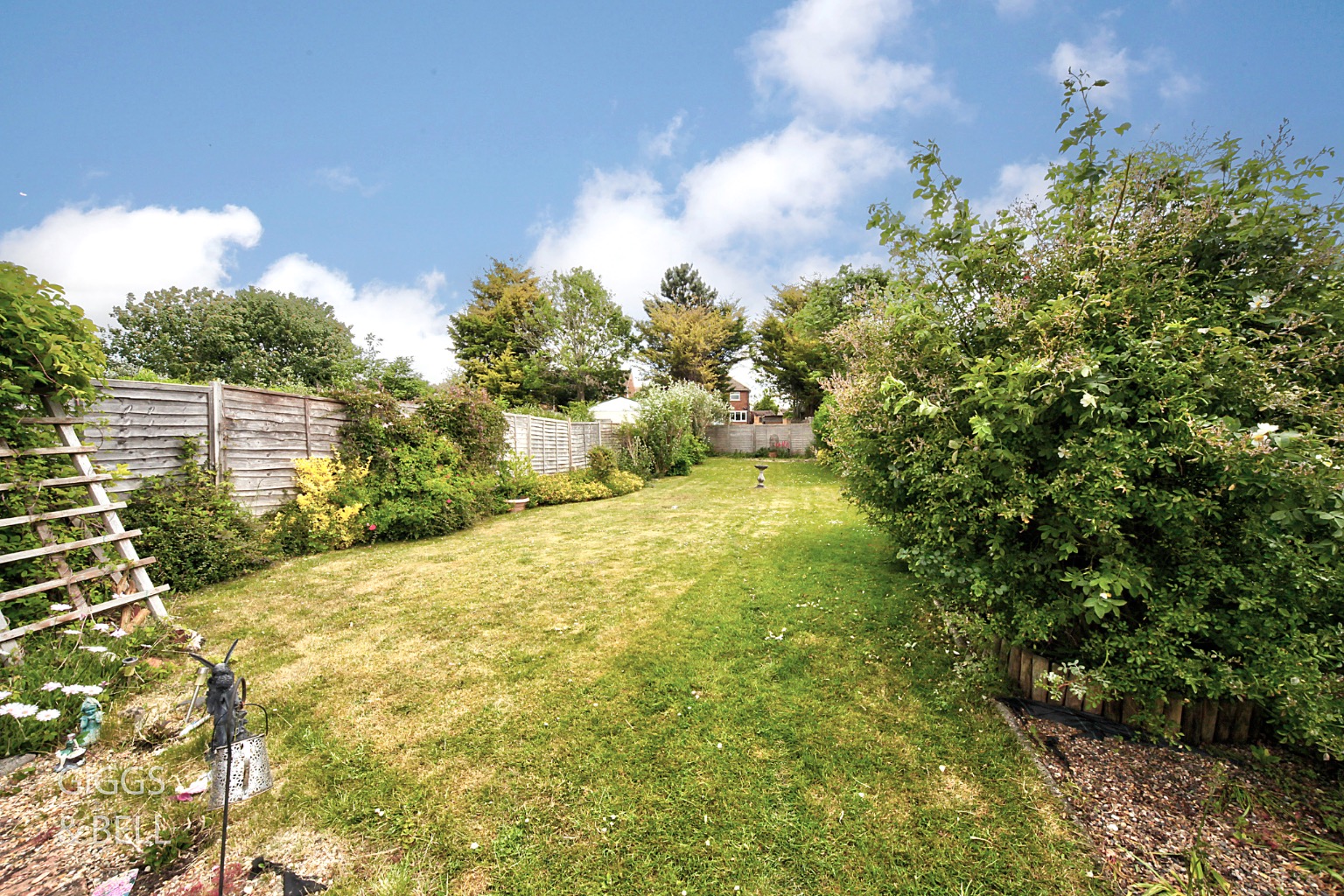 3 bed semi-detached house for sale in Pennine Avenue, Luton  - Property Image 16