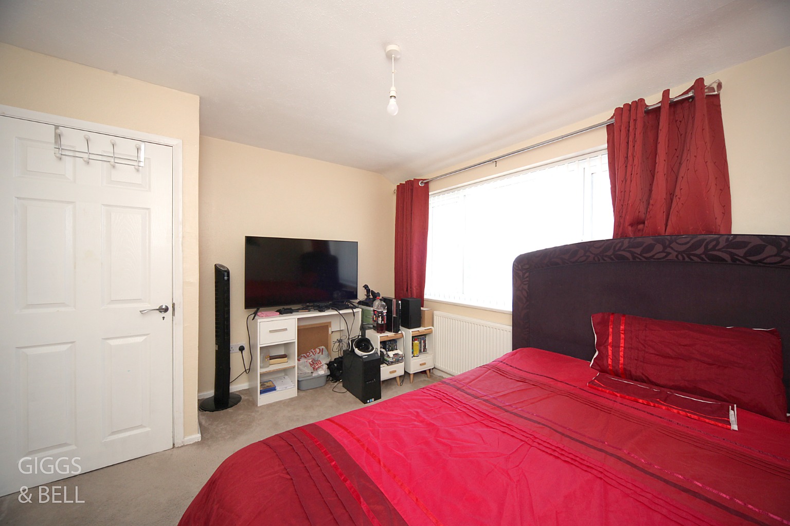 4 bed semi-detached house for sale in Kinross Crescent, Luton  - Property Image 19