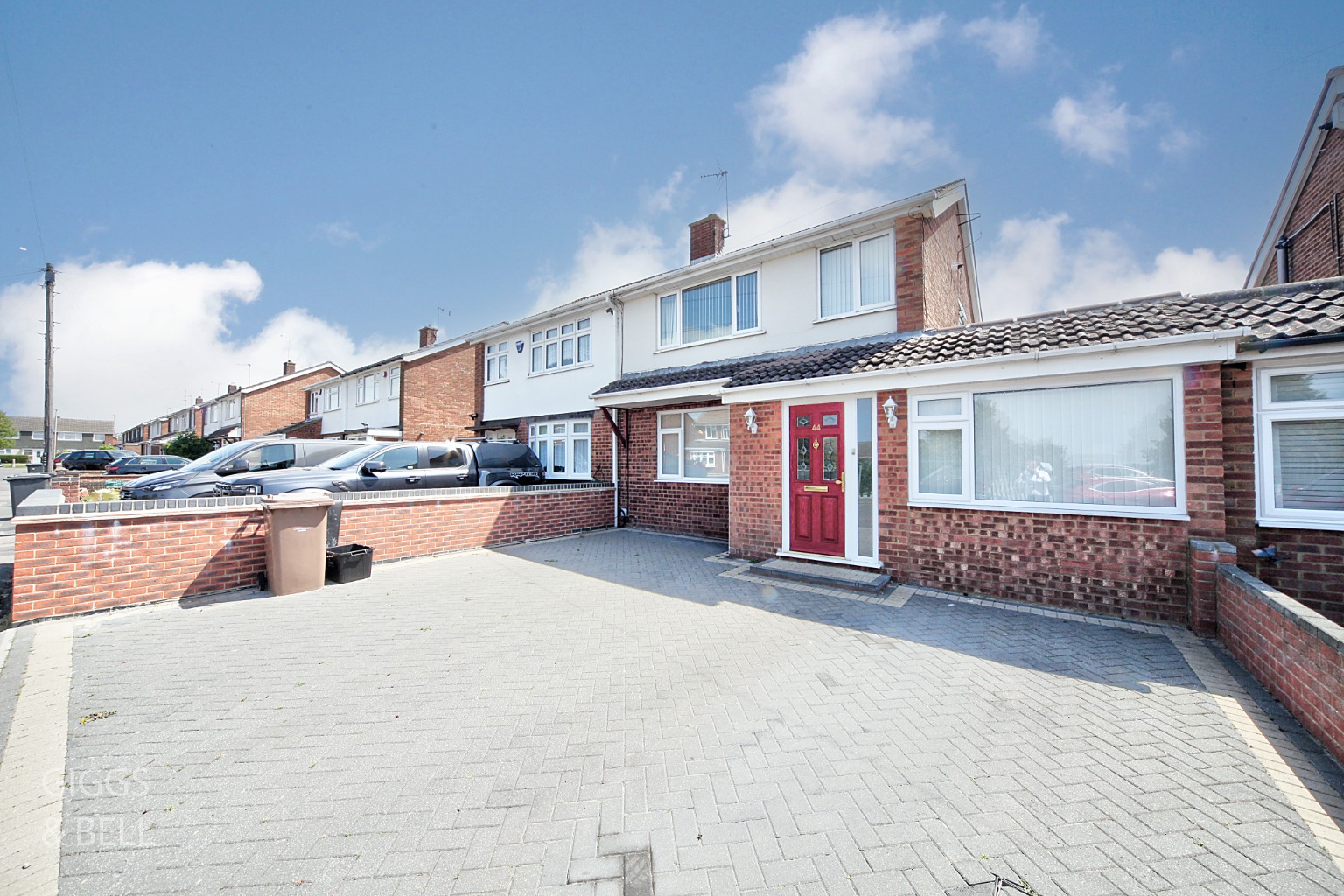 4 bed semi-detached house for sale in Kinross Crescent, Luton  - Property Image 26