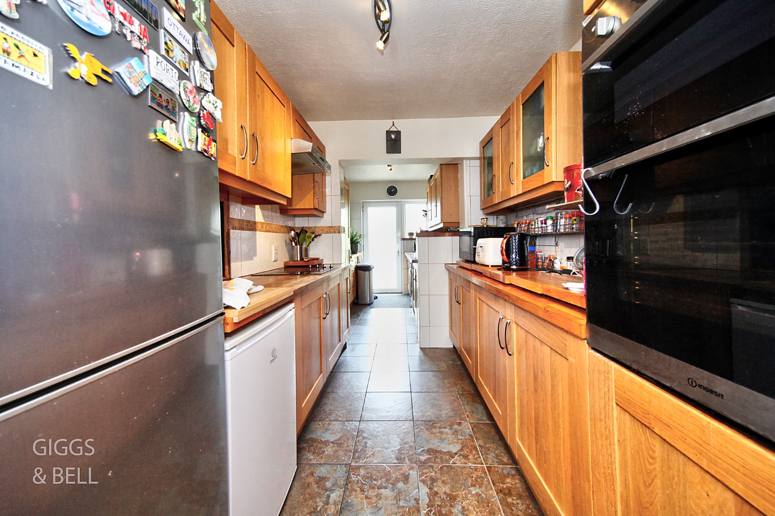 3 bed terraced house for sale in Wilsden Avenue, Luton 10