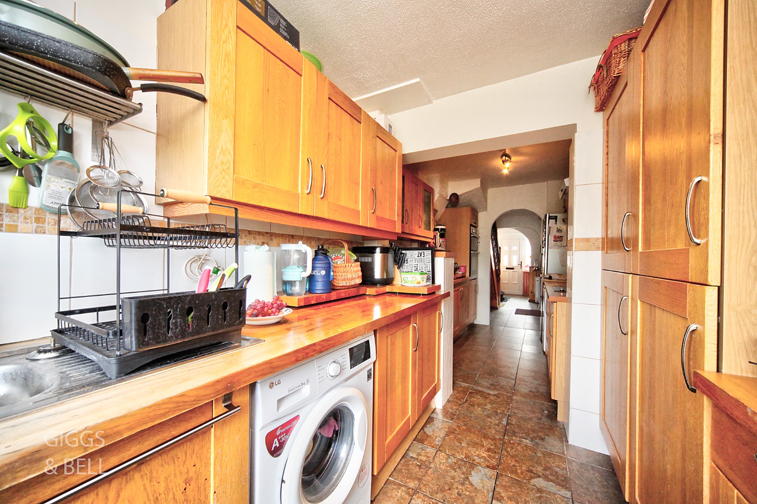 3 bed terraced house for sale in Wilsden Avenue, Luton 8