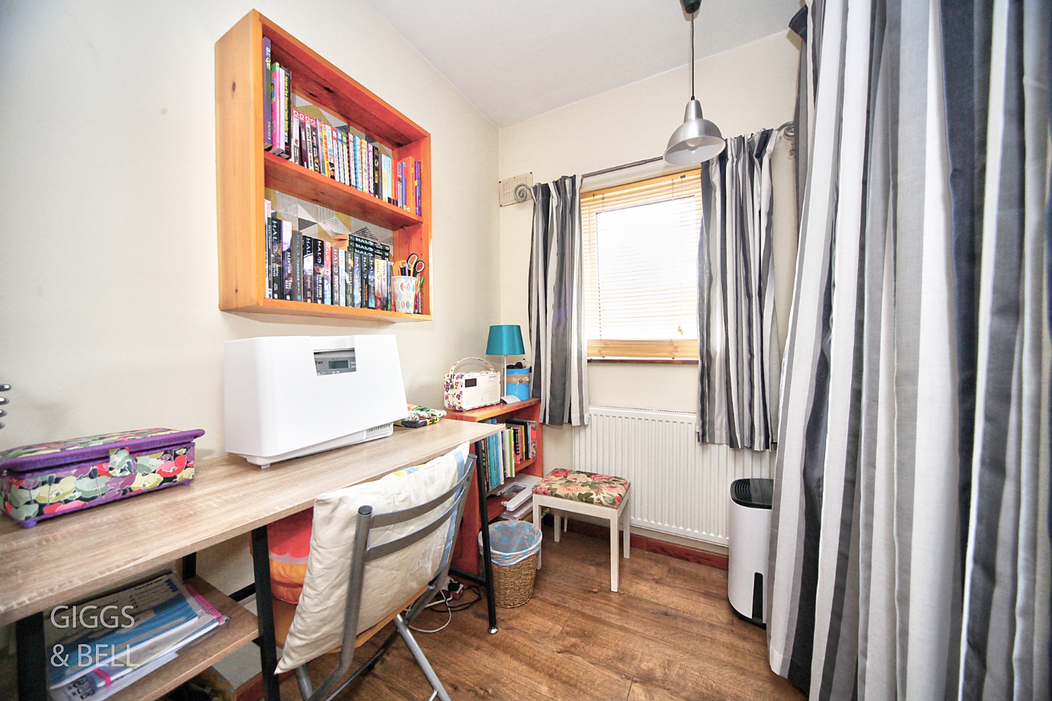 3 bed terraced house for sale in Wilsden Avenue, Luton 16