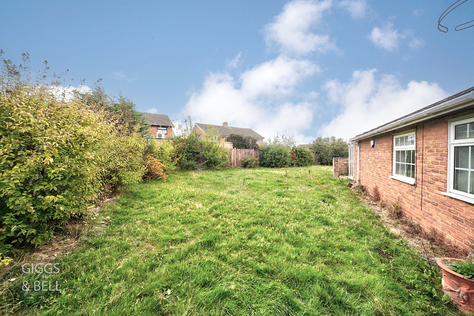 2 bed detached bungalow for sale in Sedbury Close, Luton  - Property Image 28