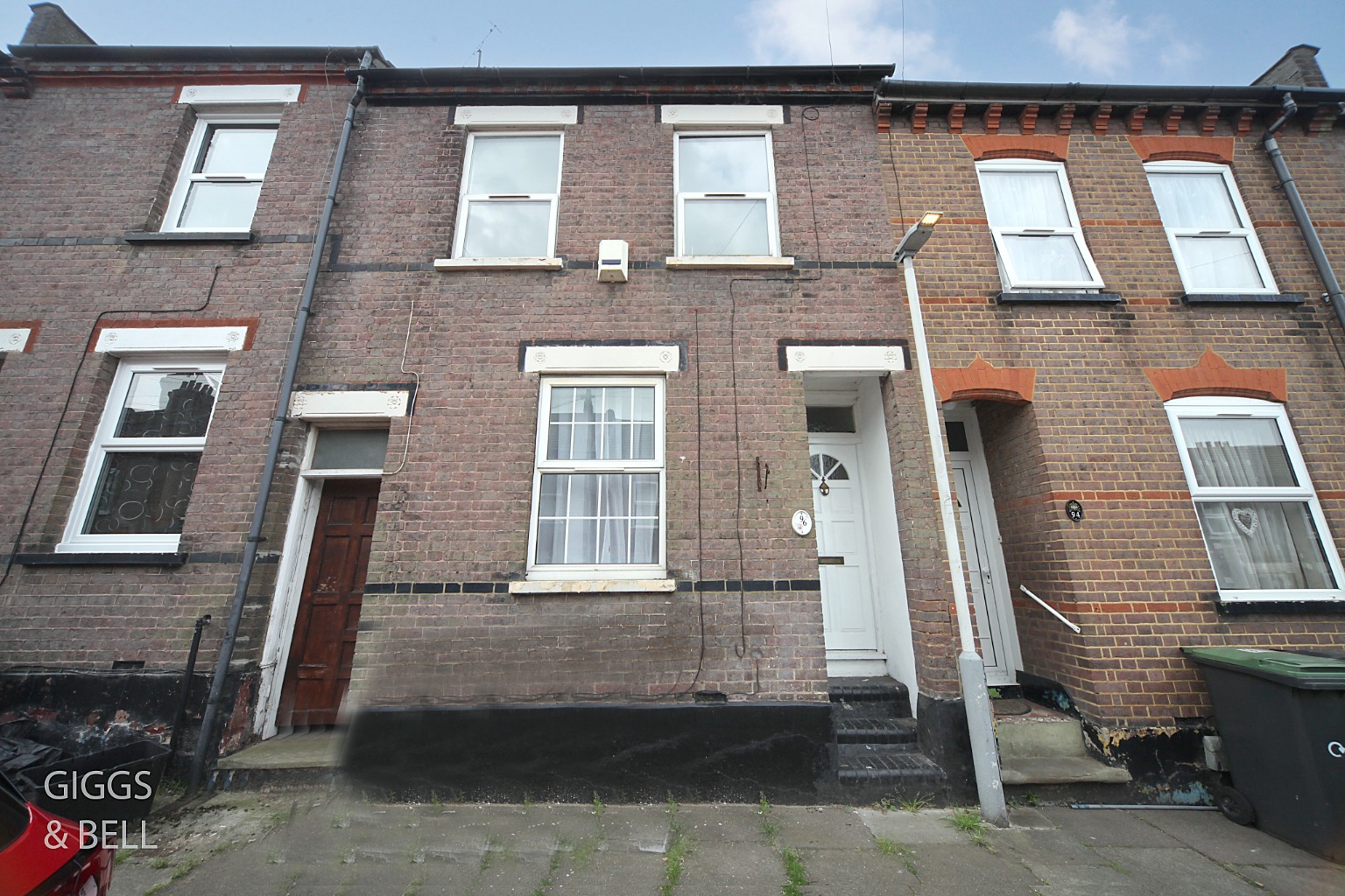 4 bed terraced house for sale in Cowper Street, Luton, LU1 