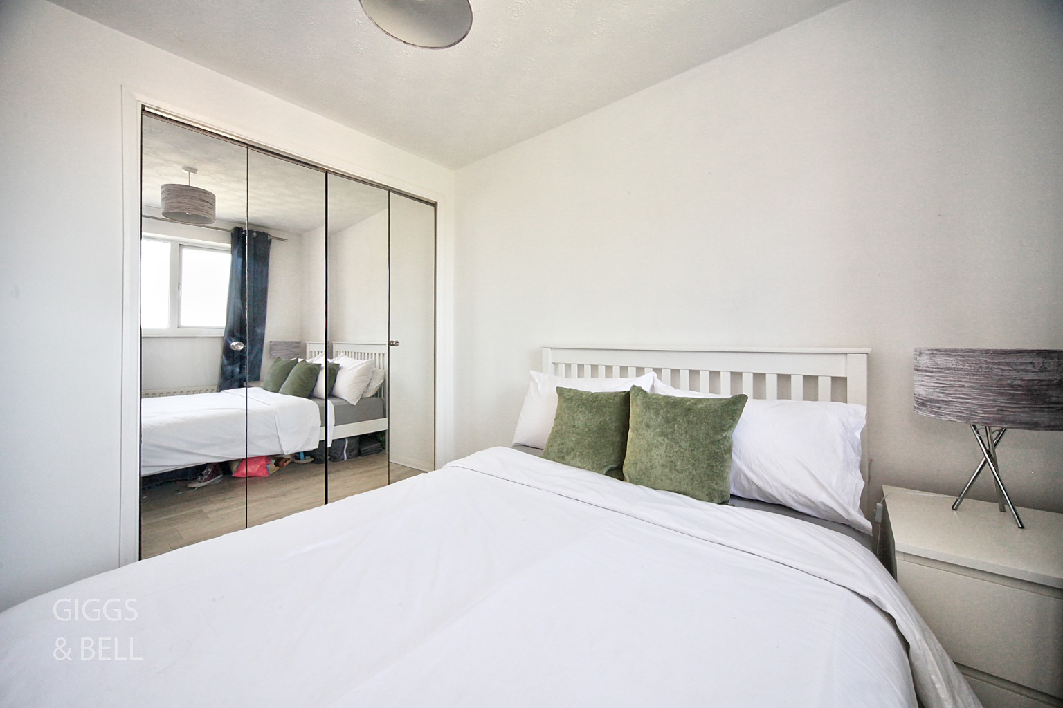 3 bed end of terrace house for sale in Claverley Green, Luton  - Property Image 11