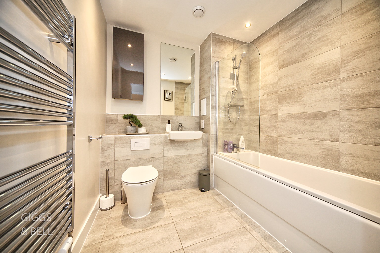 1 bed flat for sale in Stirling Drive, Luton  - Property Image 3