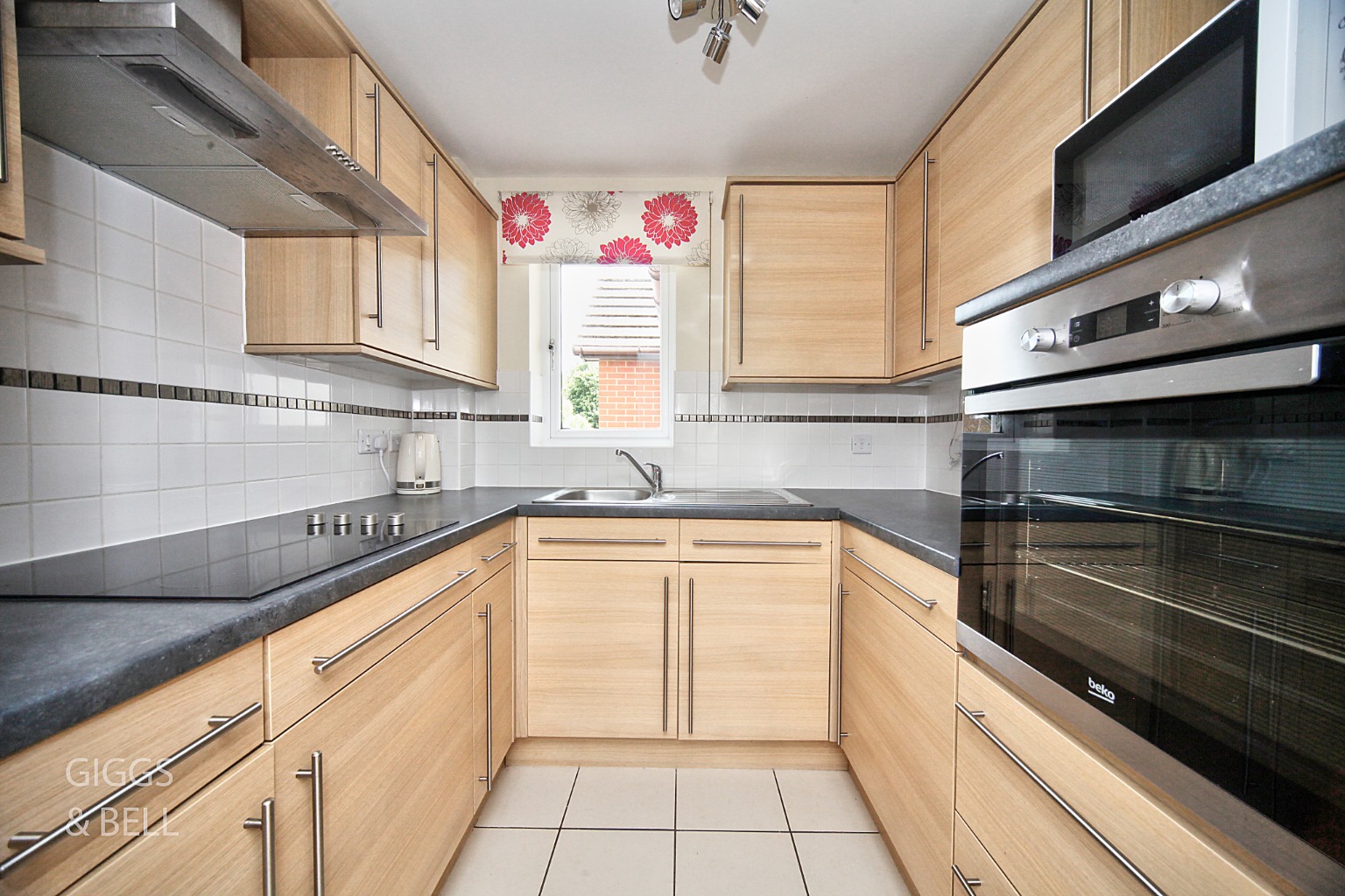 1 bed flat for sale in Lucas Gardens, Luton  - Property Image 5
