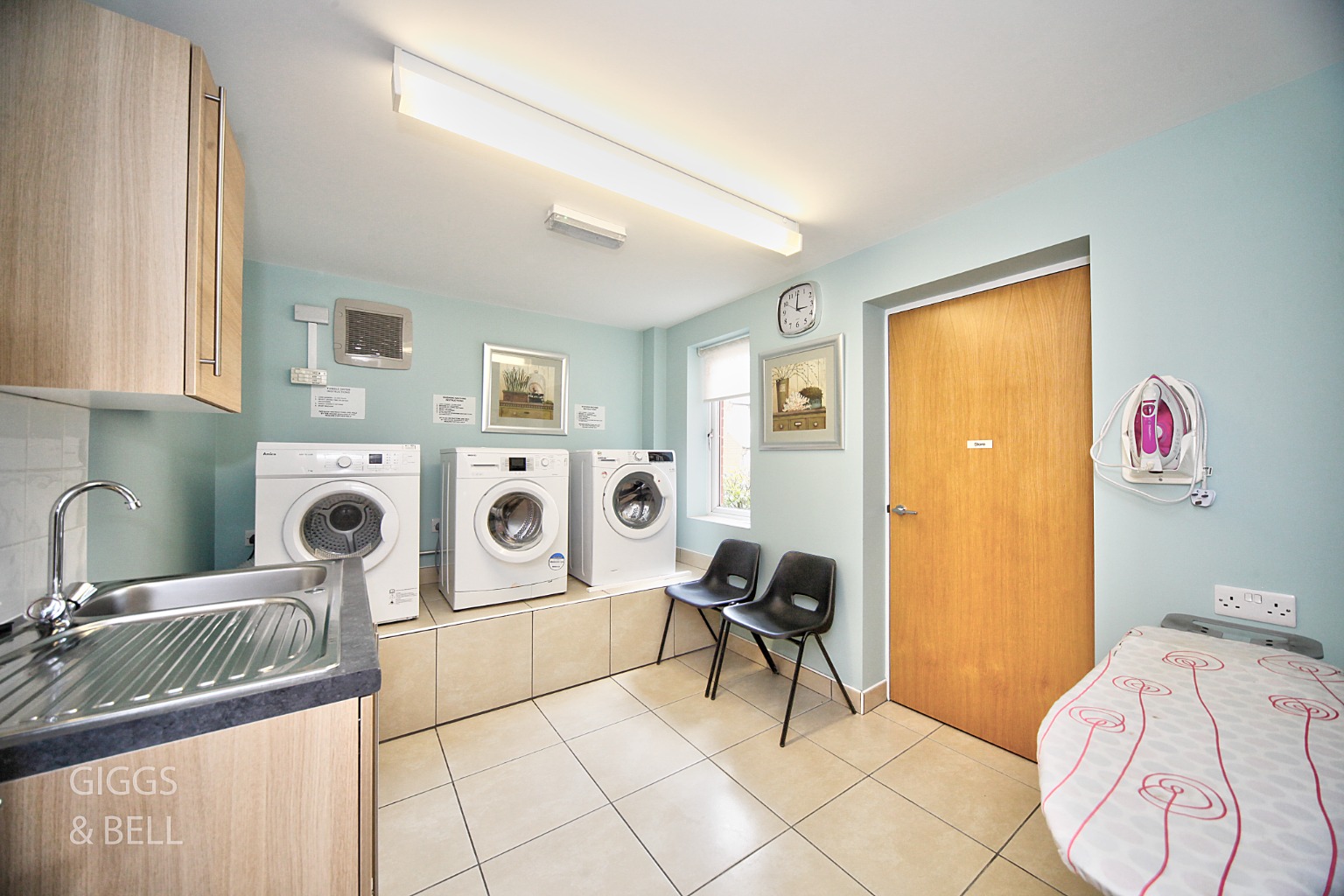 1 bed flat for sale in Lucas Gardens, Luton 10
