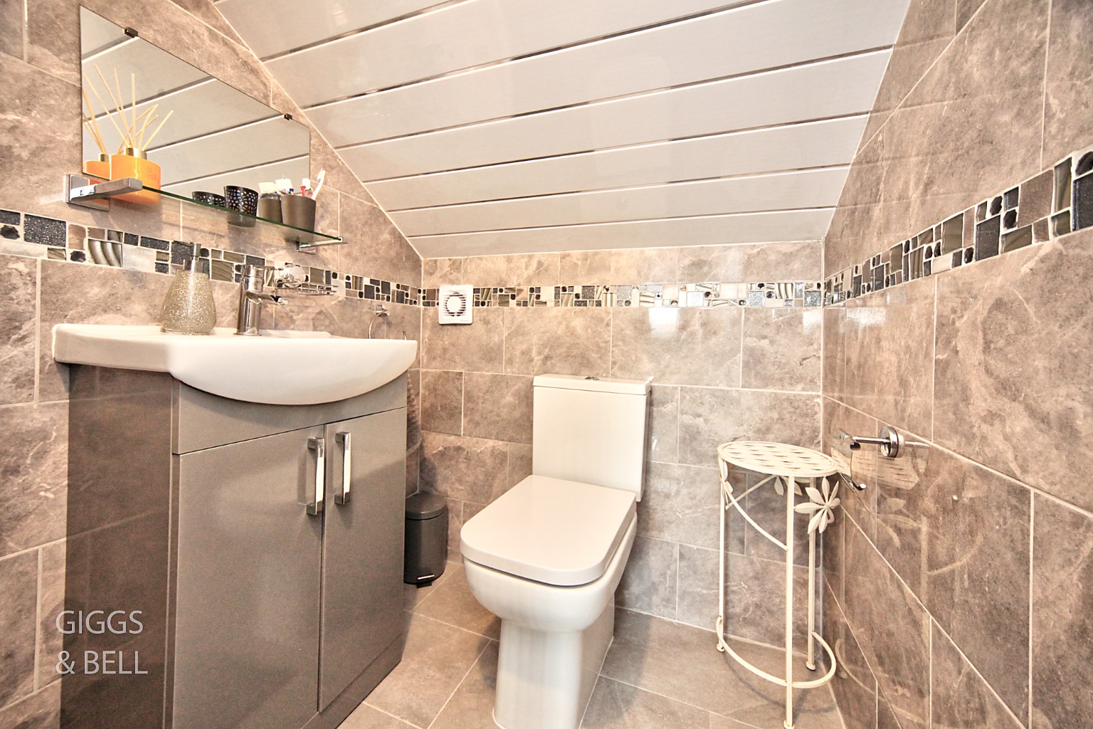 5 bed semi-detached house for sale in Nunnery Lane, Luton  - Property Image 22