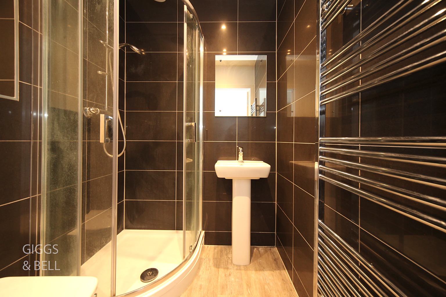 2 bed flat for sale in Ridgway Road, Luton 9