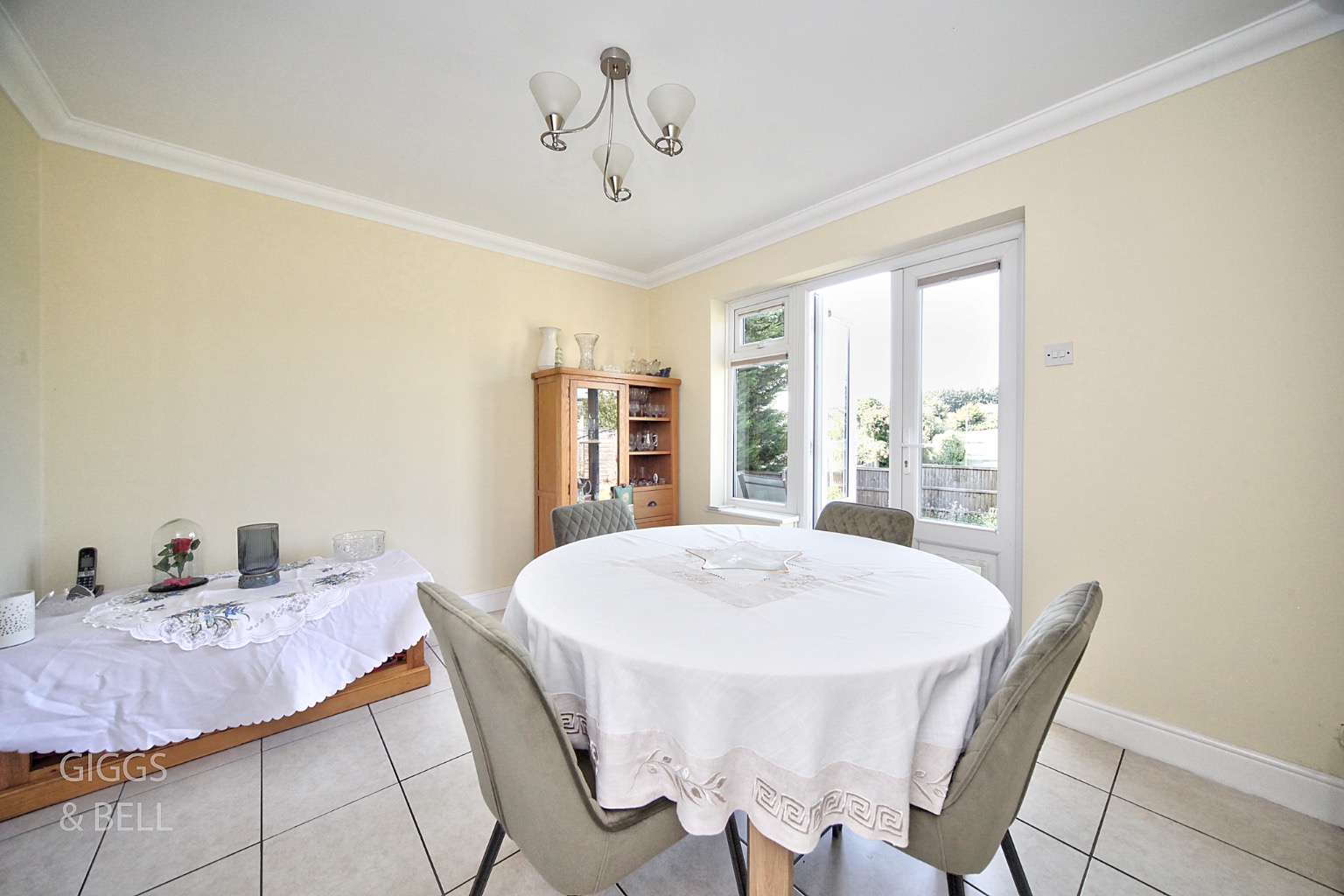 4 bed detached house for sale in Farley Hill, Luton  - Property Image 5