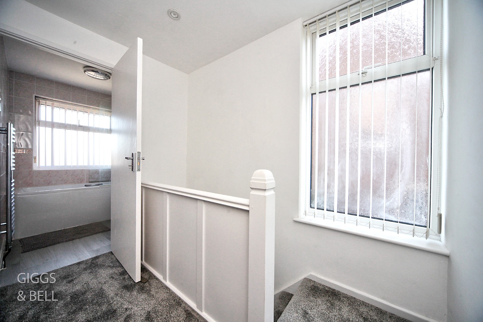 3 bed semi-detached house for sale in Hillary Crescent, Luton  - Property Image 10