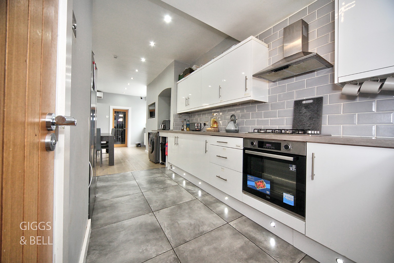 3 bed end of terrace house for sale in Chatsworth Road, Luton  - Property Image 7