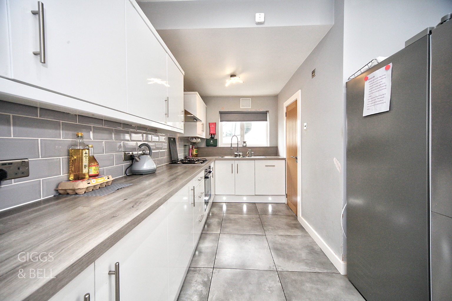 3 bed end of terrace house for sale in Chatsworth Road, Luton  - Property Image 8
