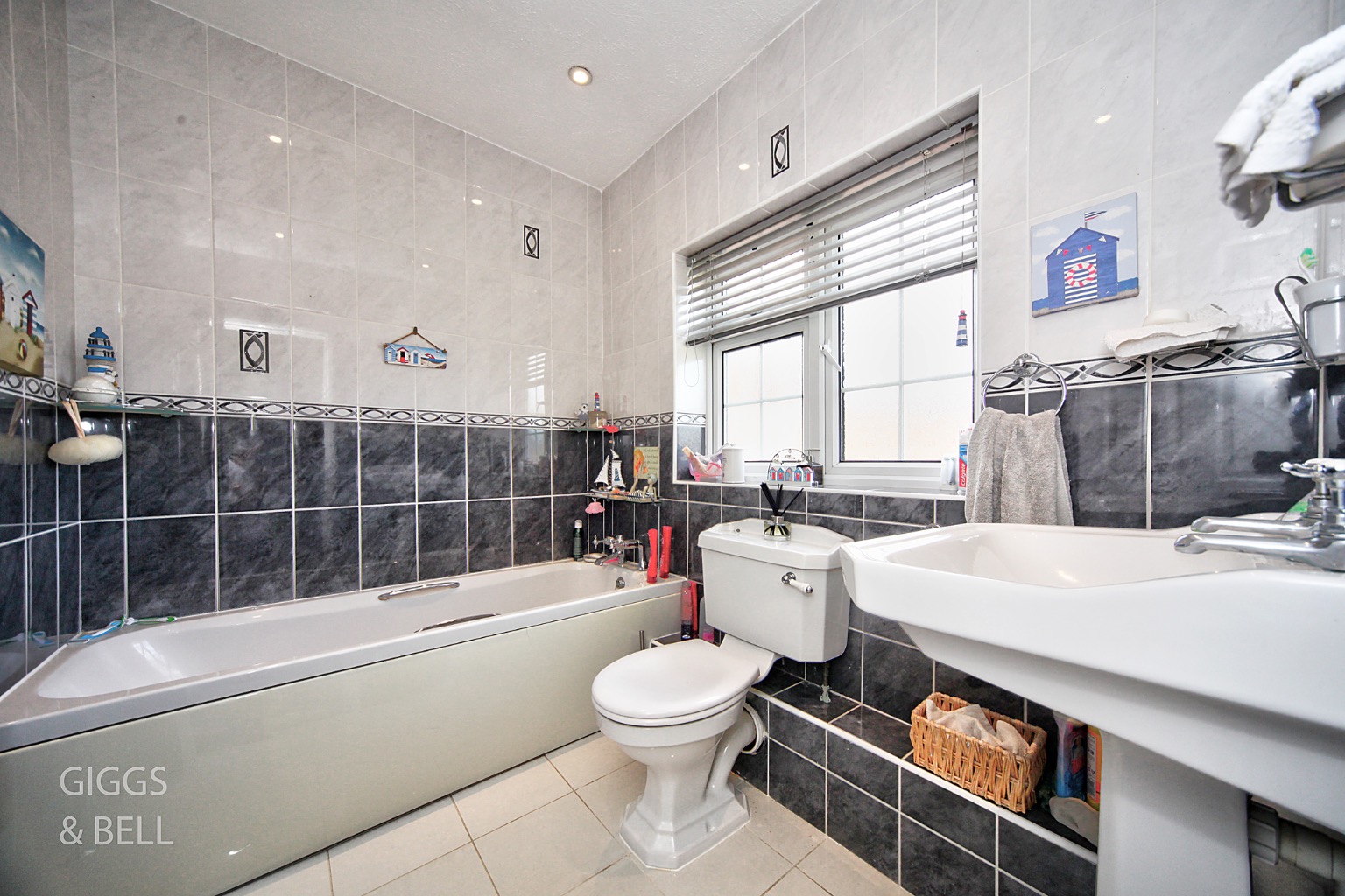 4 bed detached house for sale in Blakeney Drive, Luton  - Property Image 18
