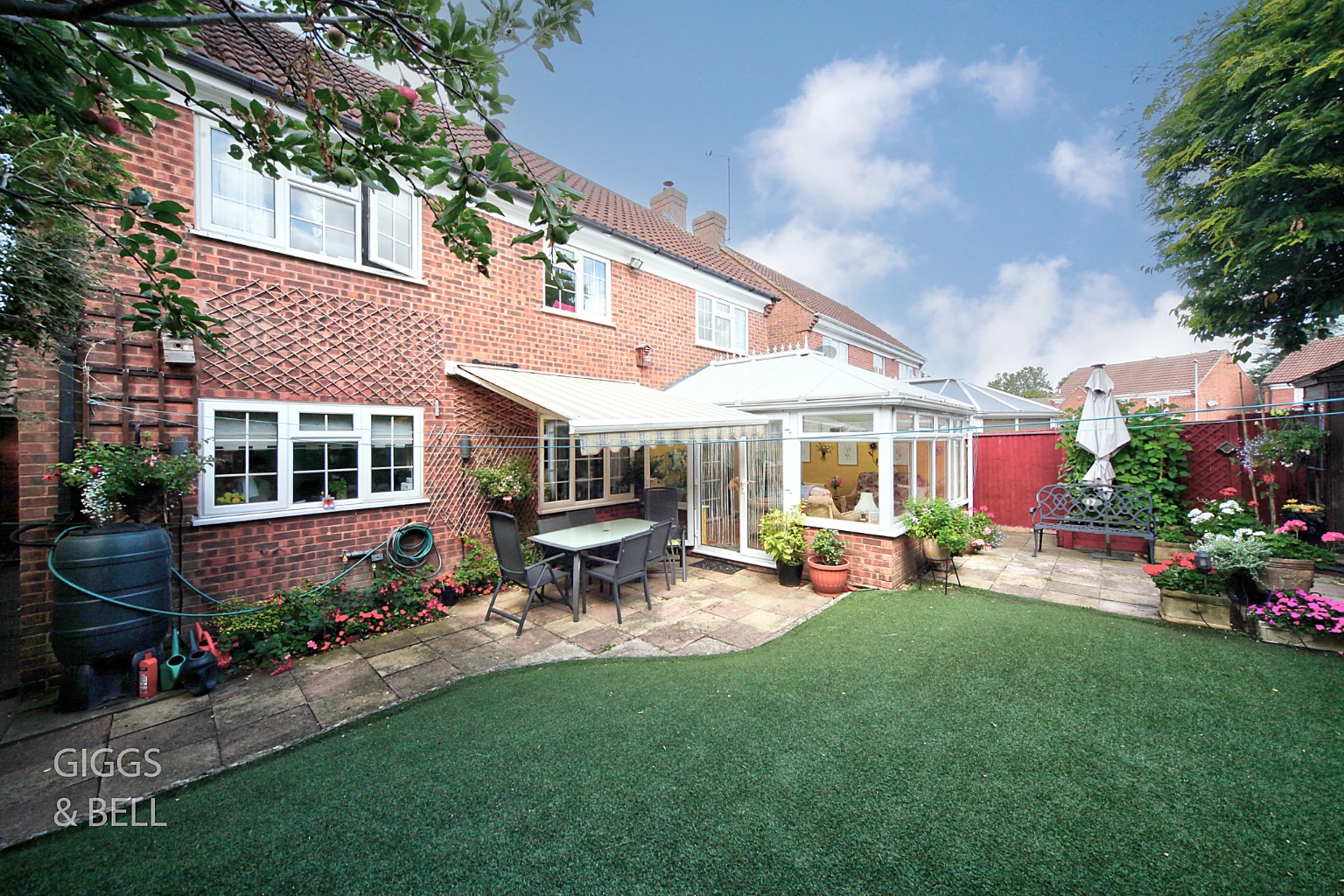 4 bed detached house for sale in Blakeney Drive, Luton  - Property Image 19