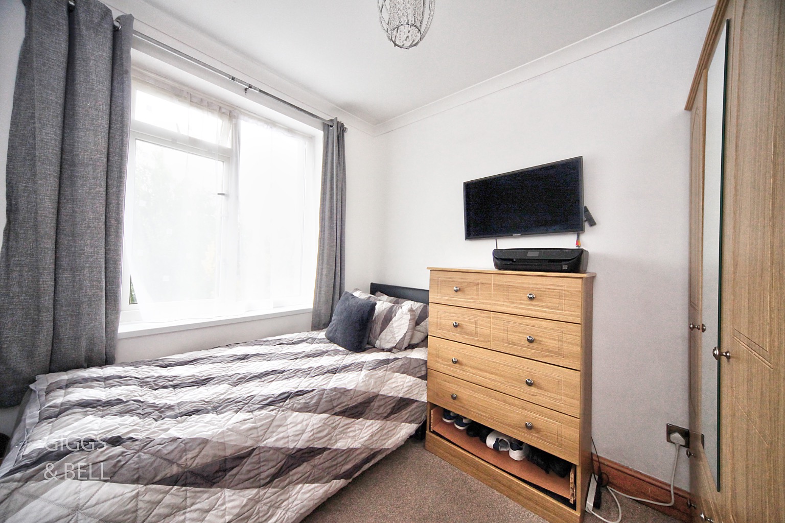 3 bed end of terrace house for sale in Nunnery Lane, Luton 12