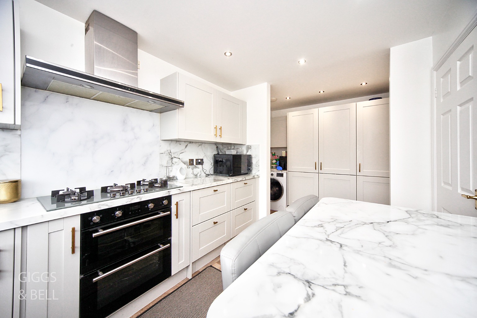 5 bed detached house for sale in Villiers Close, Luton  - Property Image 13